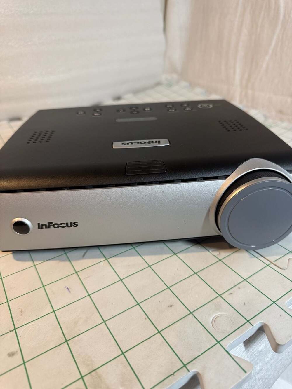 InFocus IN34EP DLP Projector